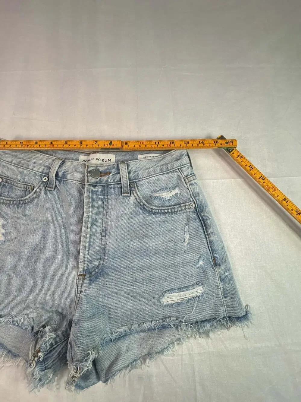 Denim Forum The Ex-BF Hi-Rise Denim Shorts Size 23